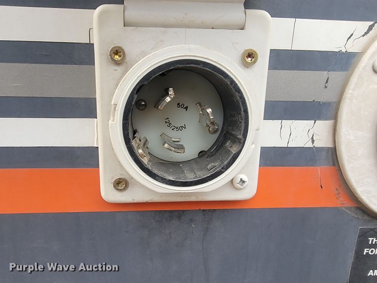 image for item LV9528 2005 Forrest River Work N Play  camper