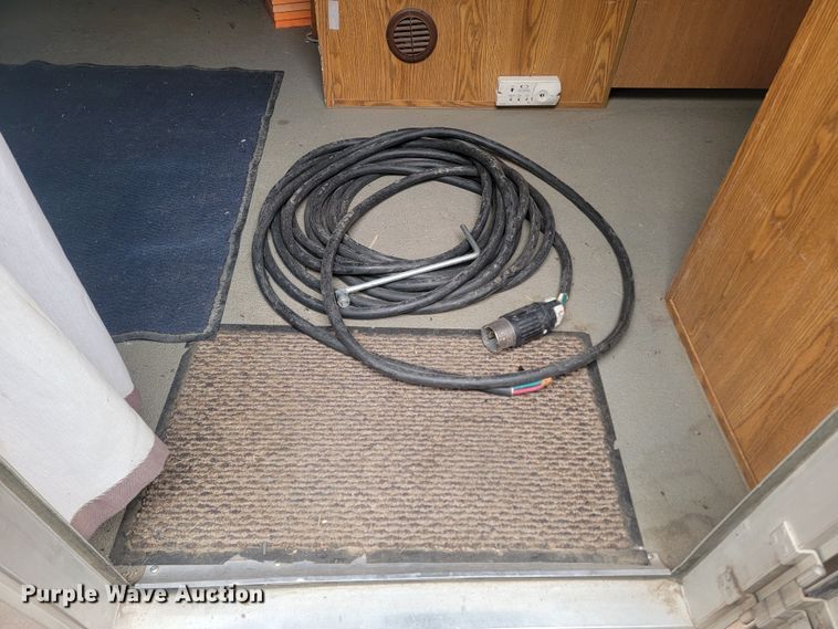 image for item LV9528 2005 Forrest River Work N Play  camper