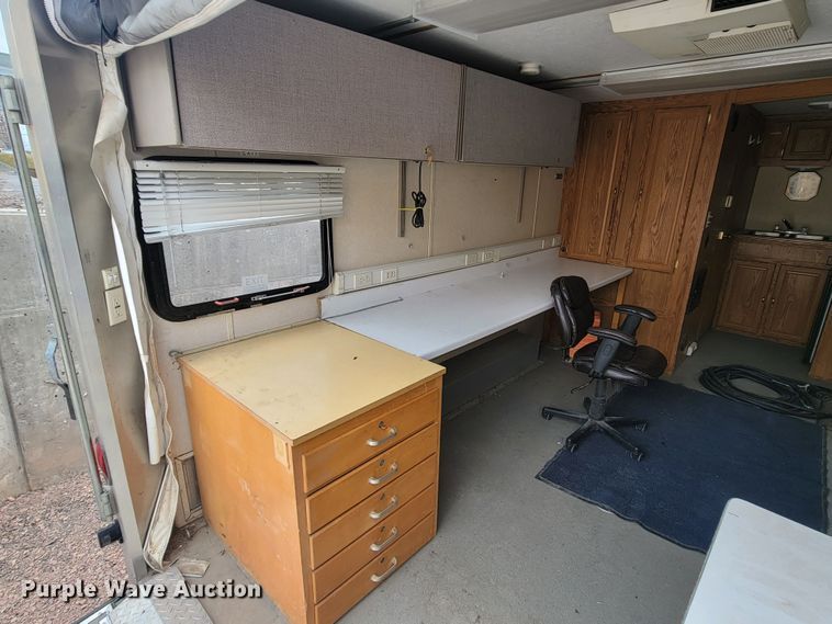 image for item LV9528 2005 Forrest River Work N Play  camper