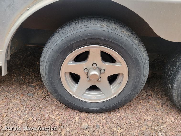 image for item LV9528 2005 Forrest River Work N Play  camper