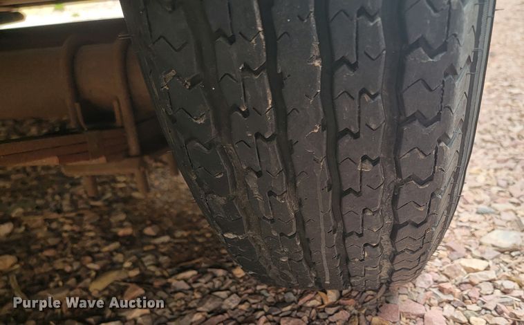 image for item LV9528 2005 Forrest River Work N Play  camper