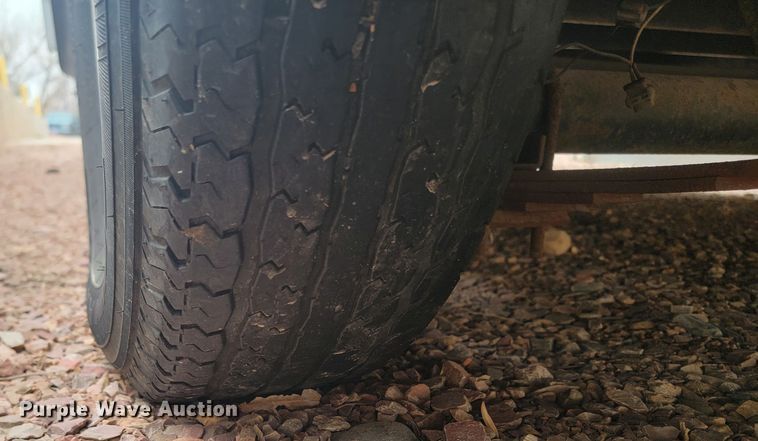 image for item LV9528 2005 Forrest River Work N Play  camper