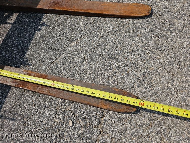 image for item LW9637 1994 Ford 4630  MFWD tractor