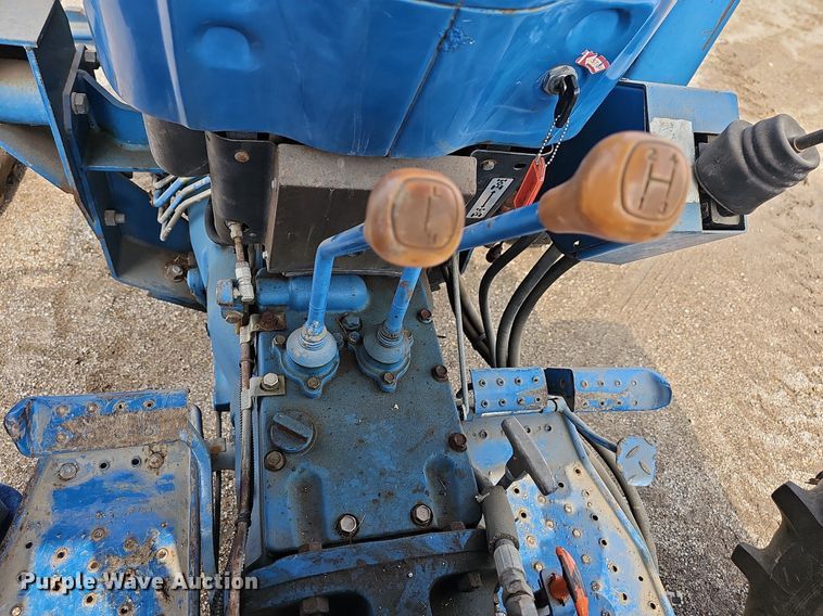 image for item LW9637 1994 Ford 4630  MFWD tractor