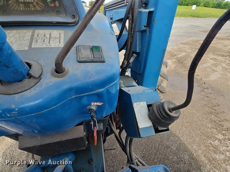 image for item LW9637 1994 Ford 4630  MFWD tractor