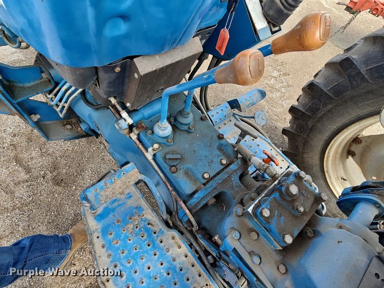 image for item LW9637 1994 Ford 4630  MFWD tractor