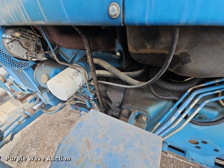 image for item LW9637 1994 Ford 4630  MFWD tractor