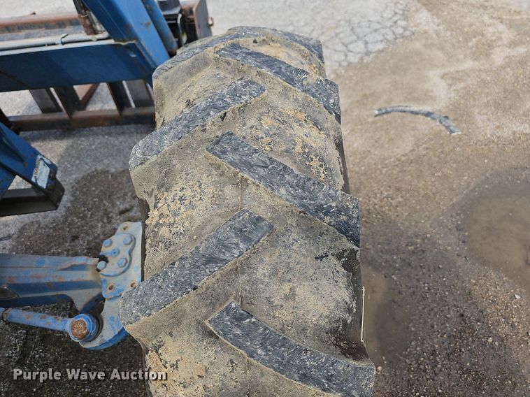 image for item LW9637 1994 Ford 4630  MFWD tractor