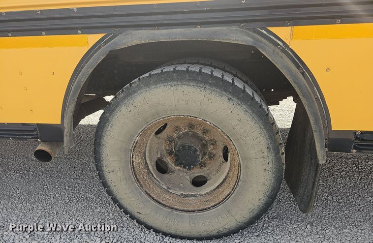 image for item LW9648 1999 Blue Bird  school bus