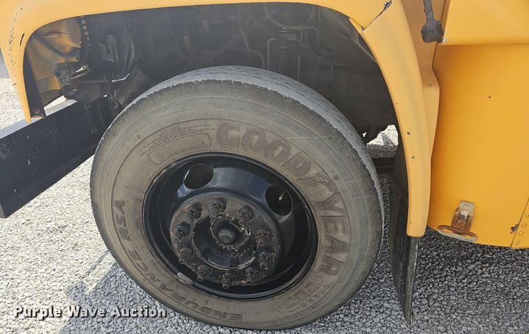 image for item LW9648 1999 Blue Bird  school bus