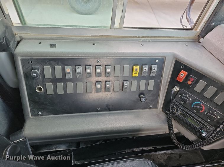 image for item LW9649 2006 Thomas  school bus