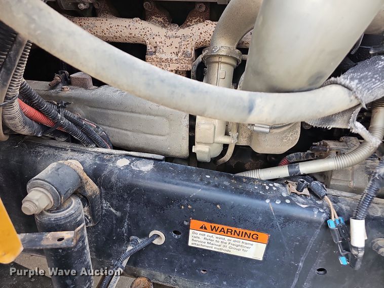 image for item LW9649 2006 Thomas  school bus