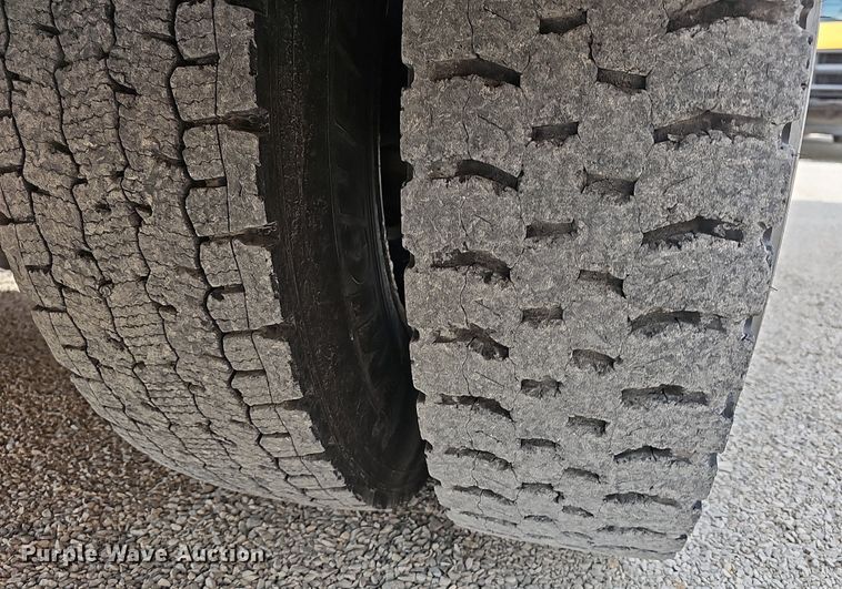 image for item LW9649 2006 Thomas  school bus