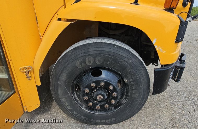 image for item LW9650 2005 Thomas  school bus