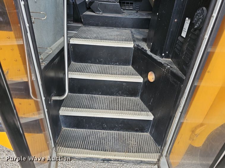 image for item LW9653 2006 Thomas  school bus