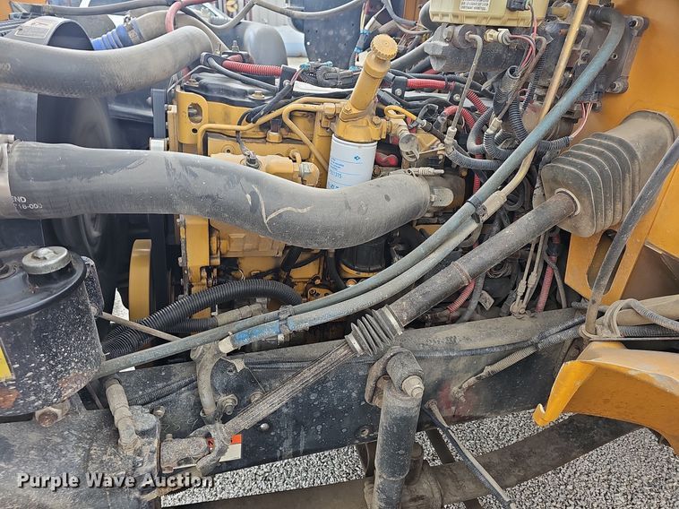 image for item LW9653 2006 Thomas  school bus