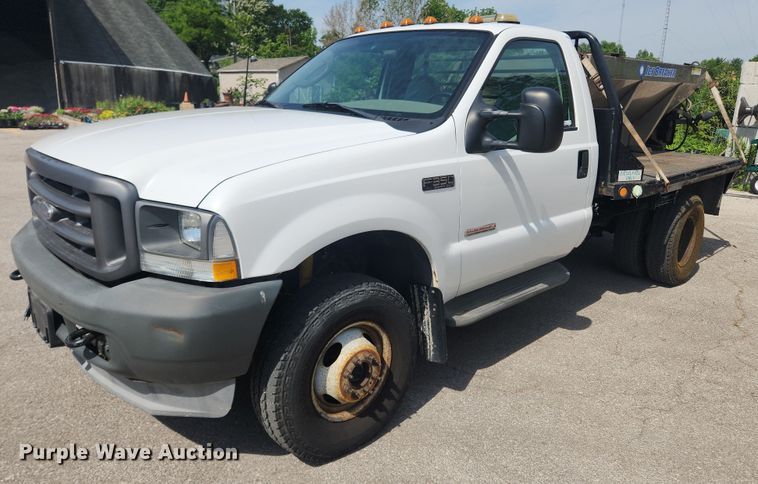 image for item LX9624 2003 Ford F350 Super Duty XL  flatbed pickup truck