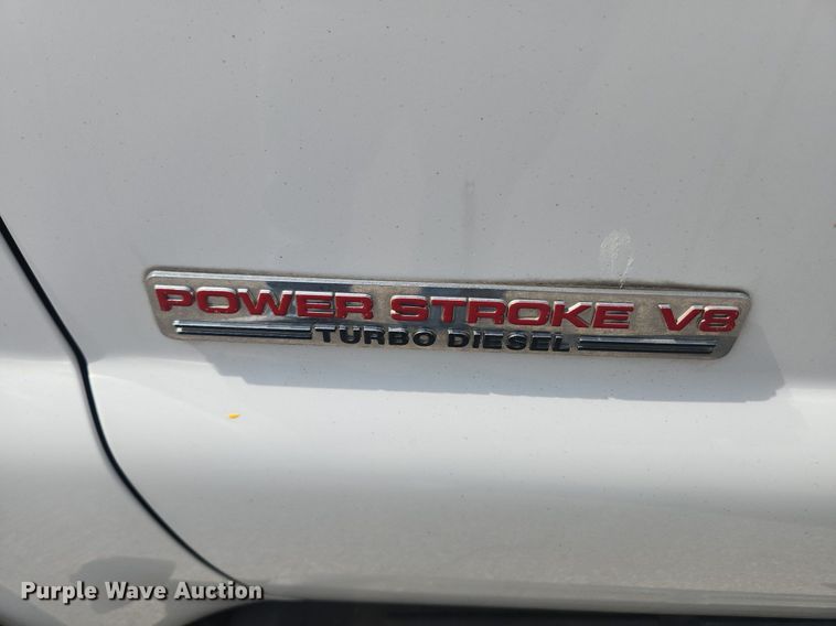 image for item LX9624 2003 Ford F350 Super Duty XL  flatbed pickup truck