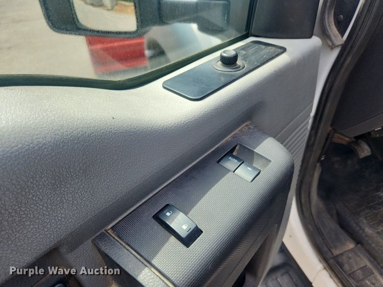 image for item LX9625 2012 Ford F550 Super Duty XL  dump flatbed truck