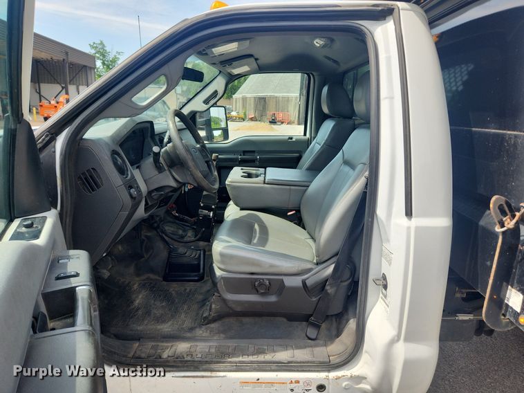 image for item LX9625 2012 Ford F550 Super Duty XL  dump flatbed truck