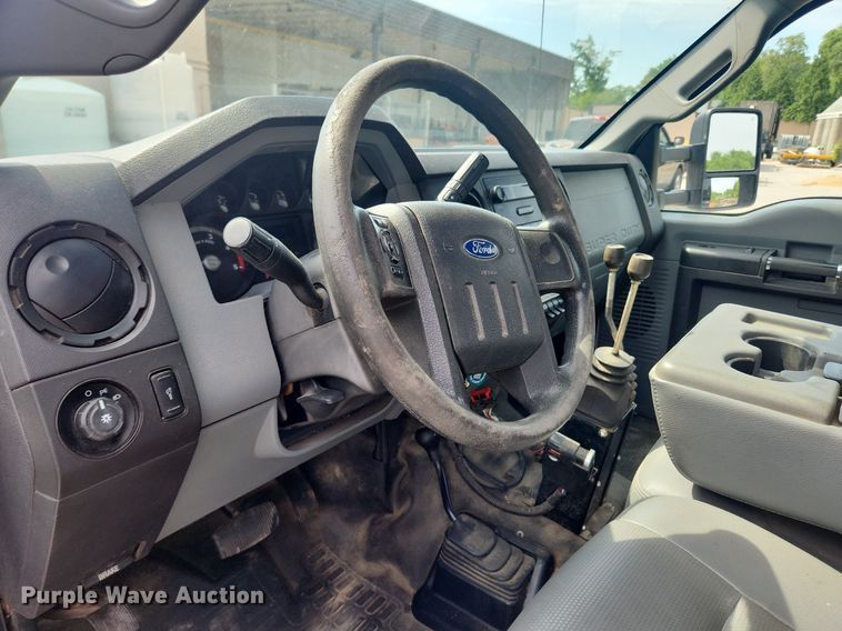 image for item LX9625 2012 Ford F550 Super Duty XL  dump flatbed truck