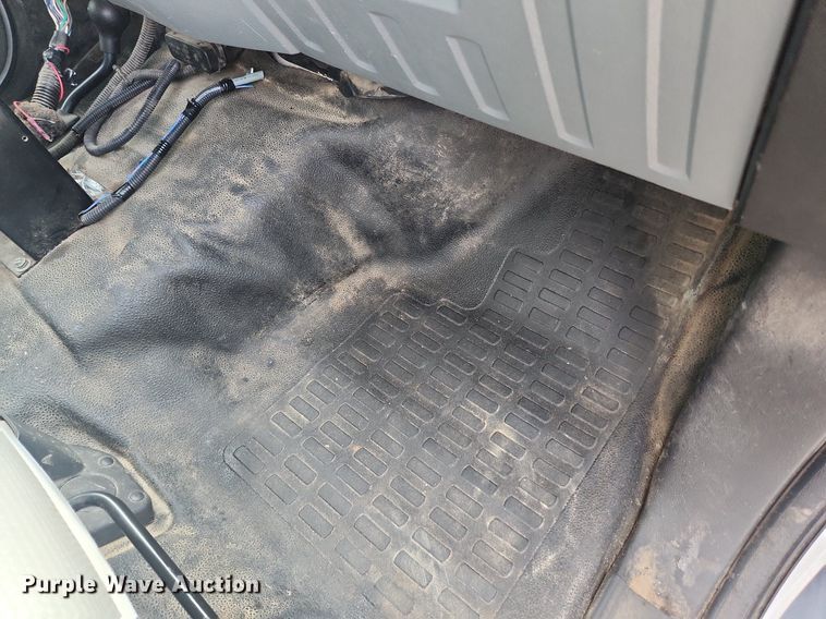 image for item LX9625 2012 Ford F550 Super Duty XL  dump flatbed truck