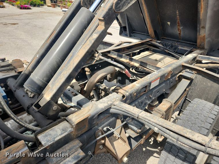 image for item LX9625 2012 Ford F550 Super Duty XL  dump flatbed truck