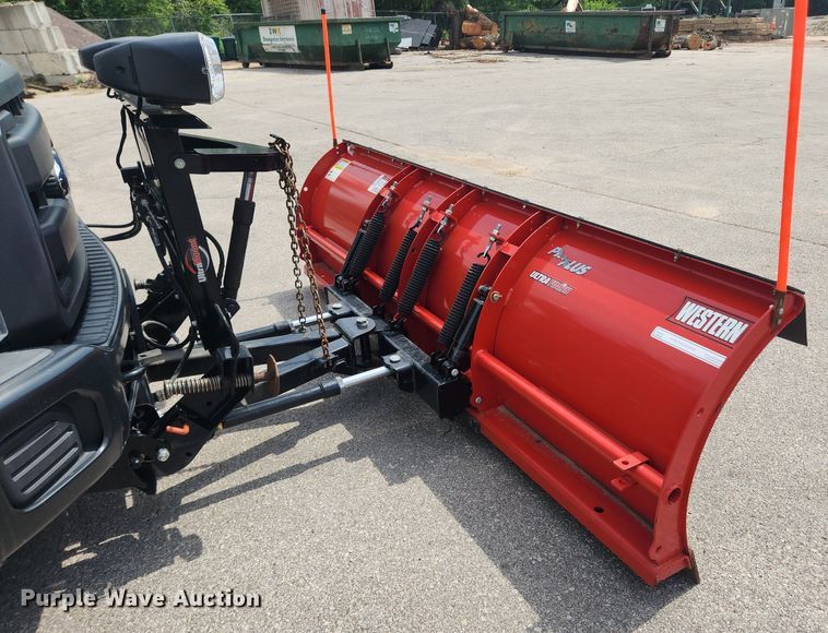 image for item LX9625 2012 Ford F550 Super Duty XL  dump flatbed truck