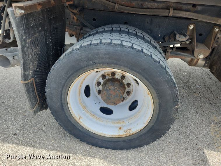 image for item LX9625 2012 Ford F550 Super Duty XL  dump flatbed truck