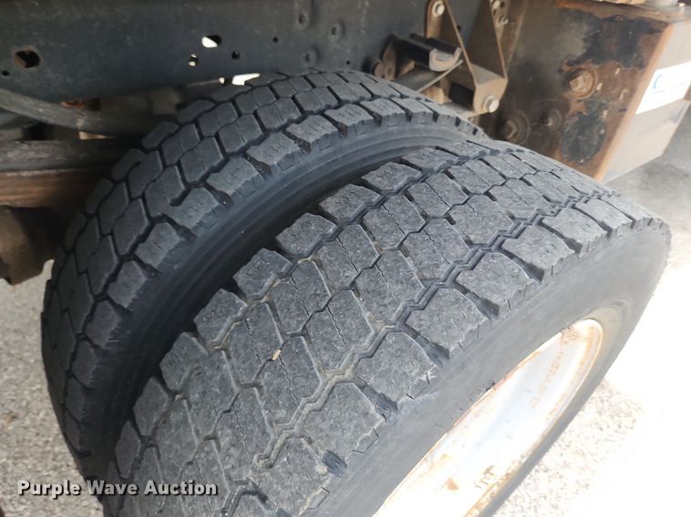 image for item LX9625 2012 Ford F550 Super Duty XL  dump flatbed truck