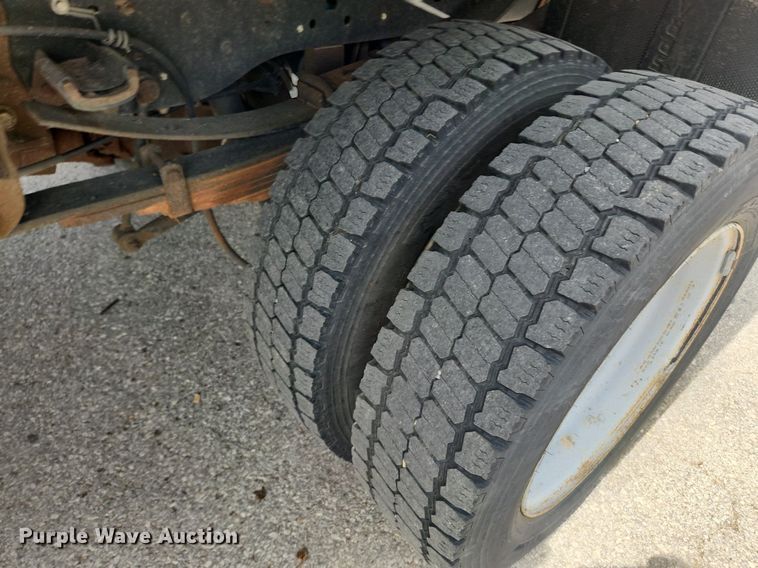 image for item LX9625 2012 Ford F550 Super Duty XL  dump flatbed truck