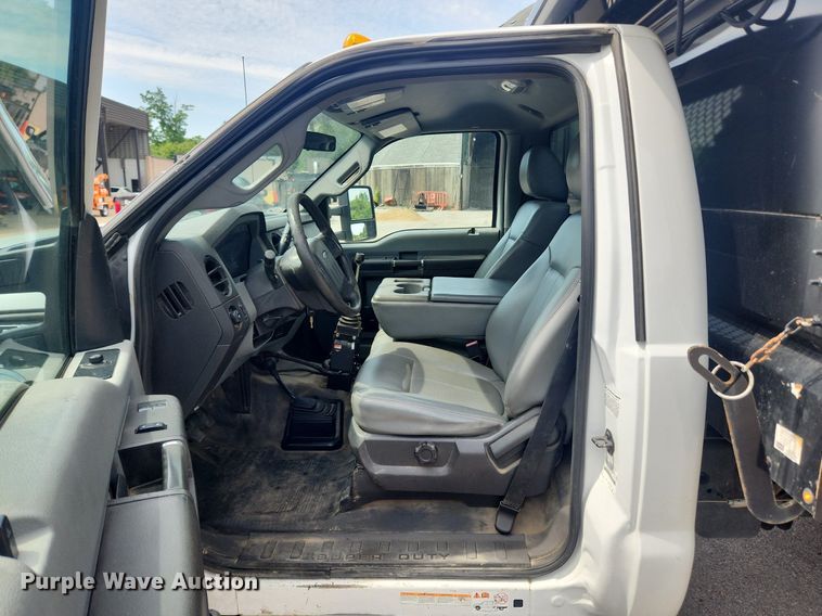 image for item LX9626 2012 Ford F550 Super Duty XL  dump flatbed truck