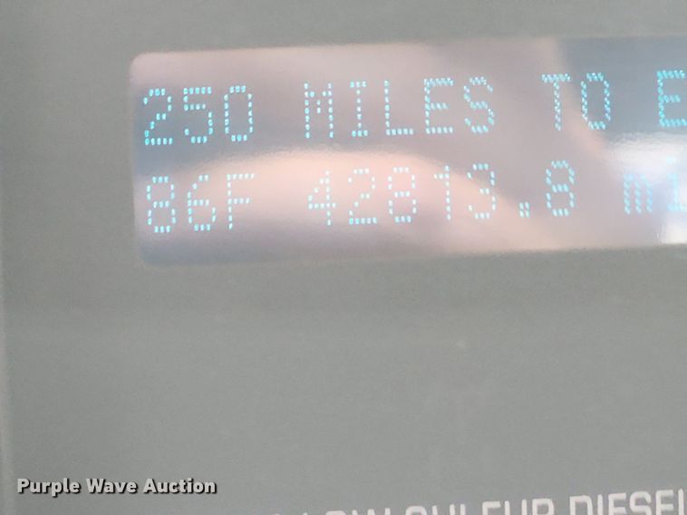 image for item LX9626 2012 Ford F550 Super Duty XL  dump flatbed truck