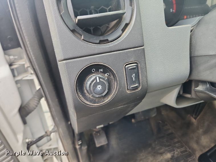 image for item LX9626 2012 Ford F550 Super Duty XL  dump flatbed truck