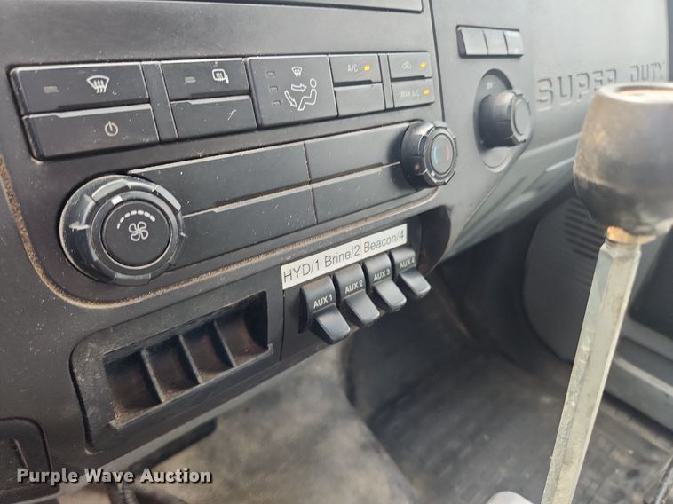 image for item LX9626 2012 Ford F550 Super Duty XL  dump flatbed truck