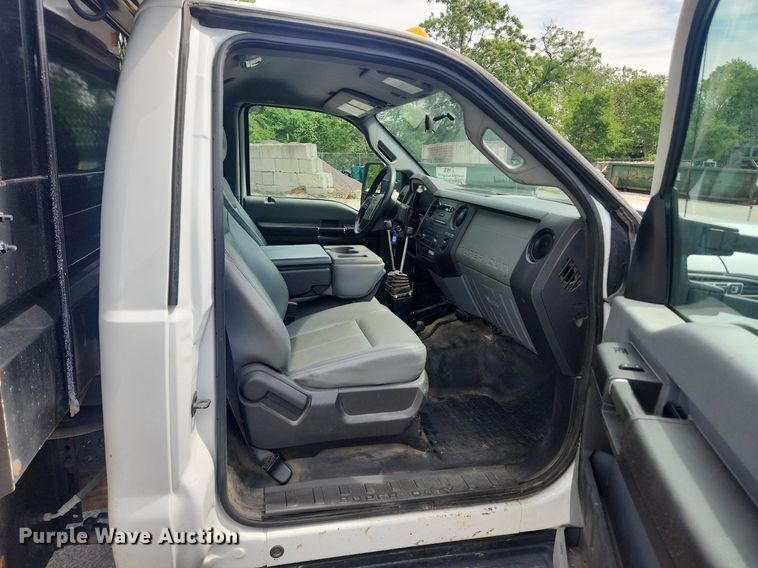 image for item LX9626 2012 Ford F550 Super Duty XL  dump flatbed truck