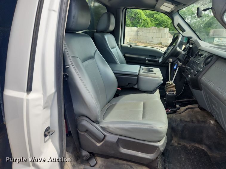 image for item LX9626 2012 Ford F550 Super Duty XL  dump flatbed truck