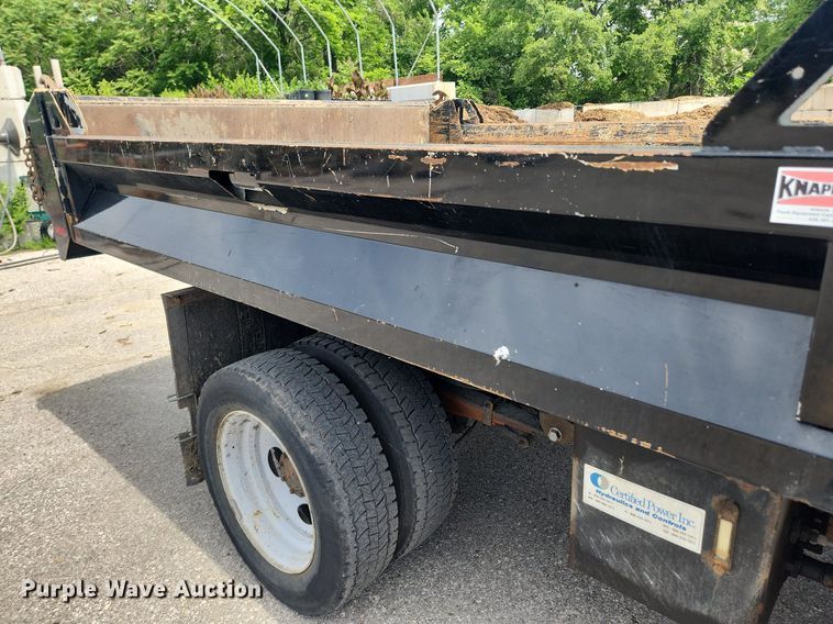 image for item LX9626 2012 Ford F550 Super Duty XL  dump flatbed truck