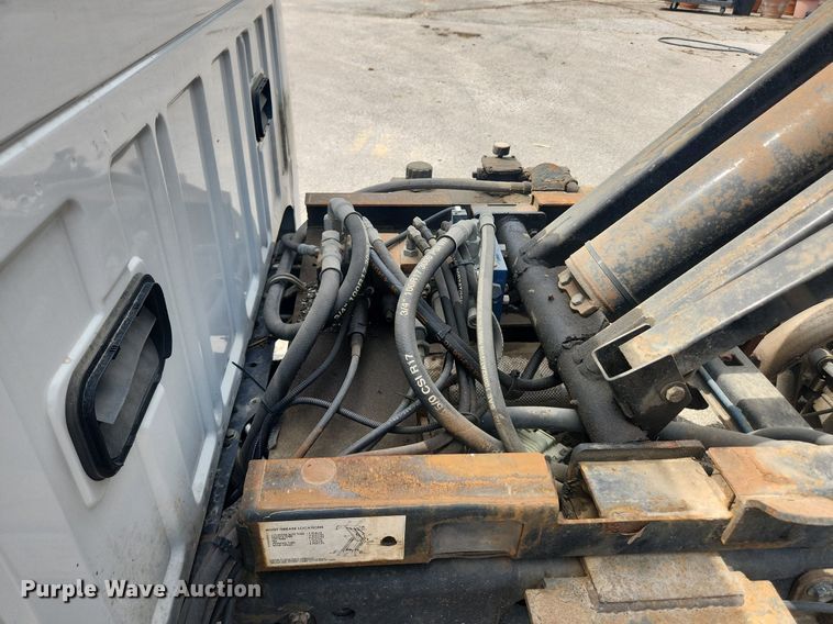 image for item LX9626 2012 Ford F550 Super Duty XL  dump flatbed truck