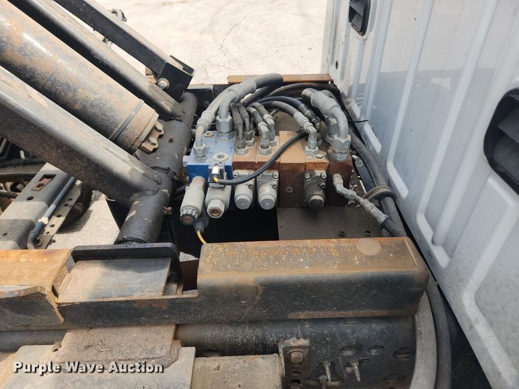 image for item LX9626 2012 Ford F550 Super Duty XL  dump flatbed truck