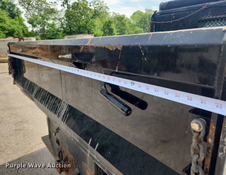 image for item LX9626 2012 Ford F550 Super Duty XL  dump flatbed truck