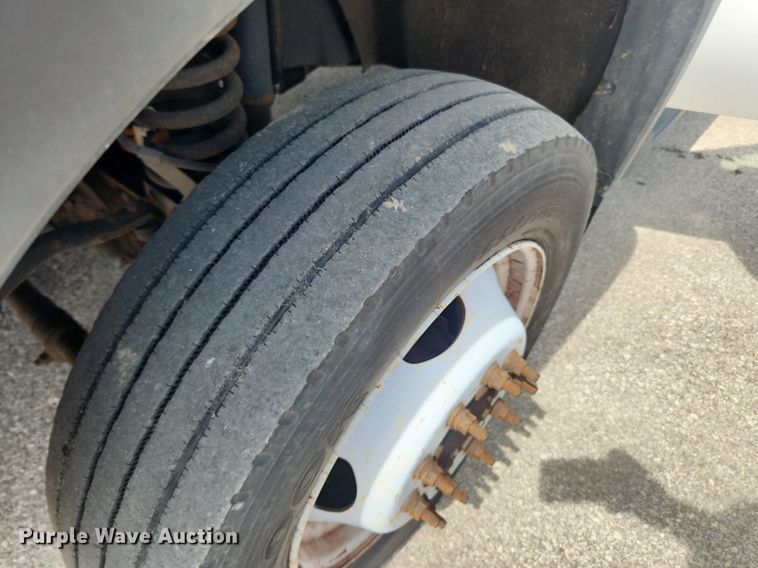 image for item LX9626 2012 Ford F550 Super Duty XL  dump flatbed truck