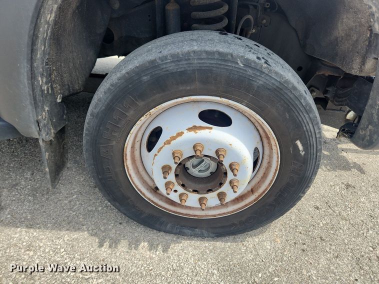 image for item LX9626 2012 Ford F550 Super Duty XL  dump flatbed truck