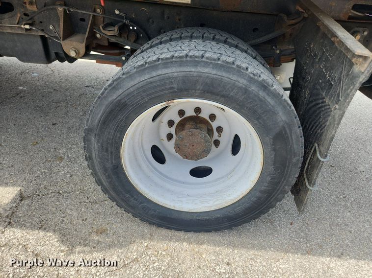 image for item LX9626 2012 Ford F550 Super Duty XL  dump flatbed truck