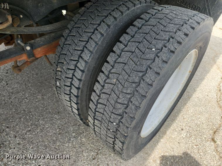 image for item LX9626 2012 Ford F550 Super Duty XL  dump flatbed truck