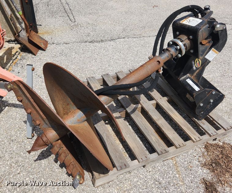 image for item LX9627 Quick Attach  compact utility loader auger