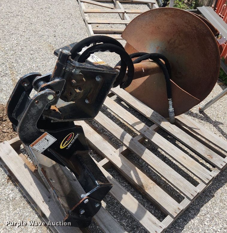 image for item LX9627 Quick Attach  compact utility loader auger