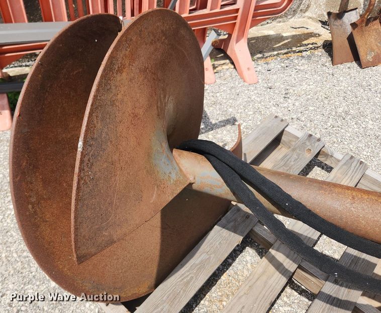 image for item LX9627 Quick Attach  compact utility loader auger