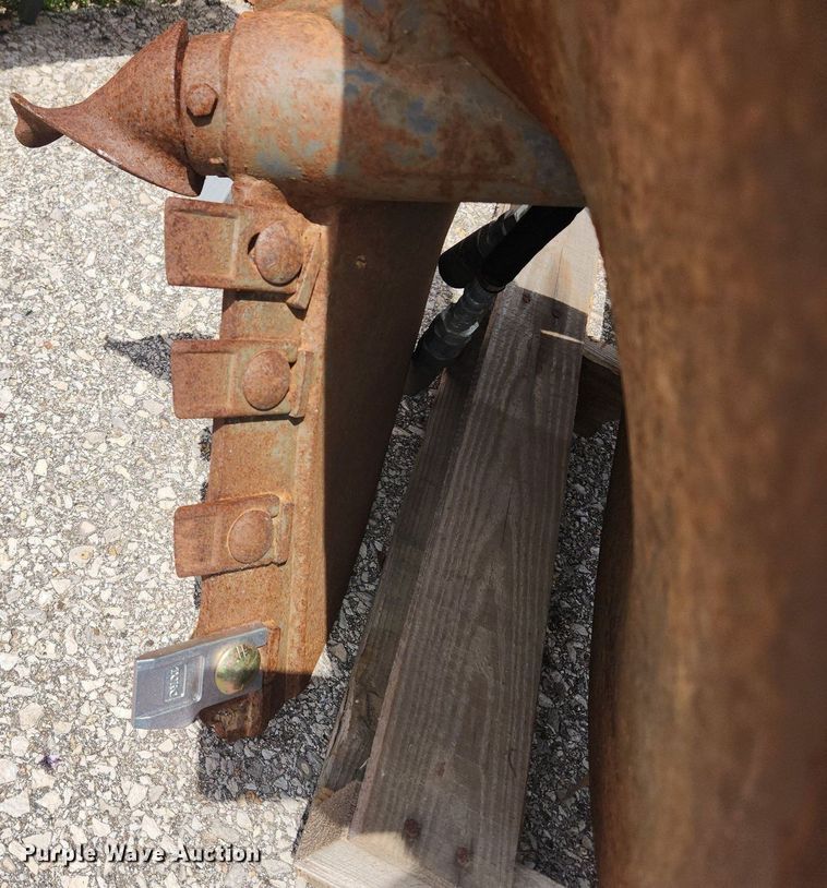 image for item LX9627 Quick Attach  compact utility loader auger