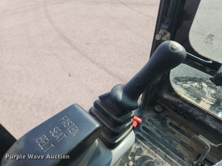 image for item LX9634 2008 Bobcat 337G  mini excavator